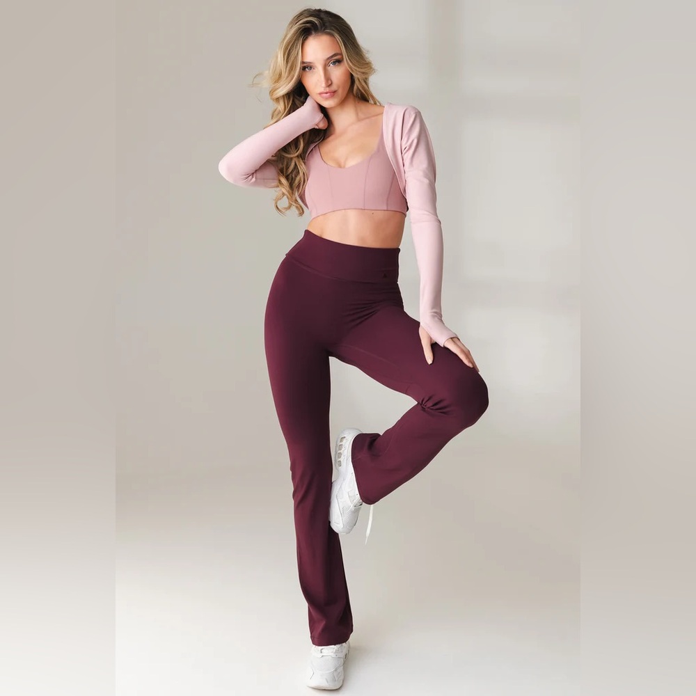 Cloud II™ Foldover Trouser in Wine